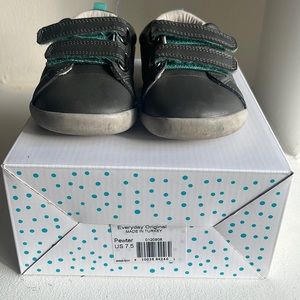 Ten Little. Everyday Original Sneaker. Pewter. Size 7.5. GUC